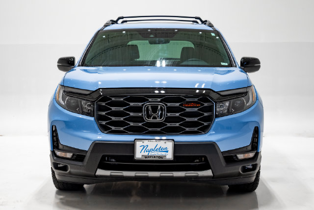 Used 2024 Honda Passport TrailSport image 4