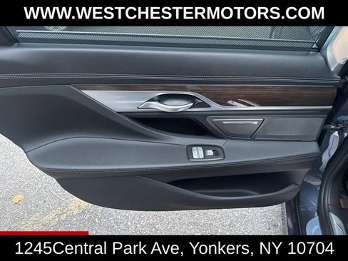 Used 2019 BMW 740e xDrive w/ Executive Package AWD/4WD image 29