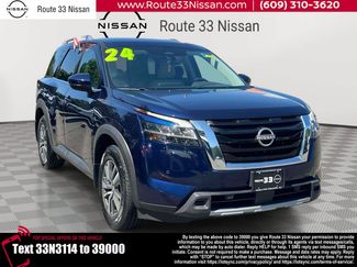 Used 2024 Nissan Pathfinder SL AWD/4WD video 1