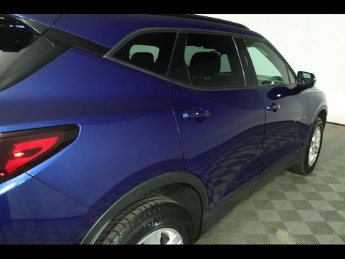 Used 2022 Chevrolet Blazer LT AWD/4WD image 17