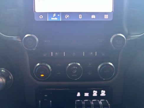 Used 2022 RAM 1500 Laramie w/ Sport Appearance Package image 21