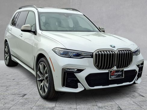 Used 2021 BMW X7 M50i w/ Dynamic Handling Package image 2