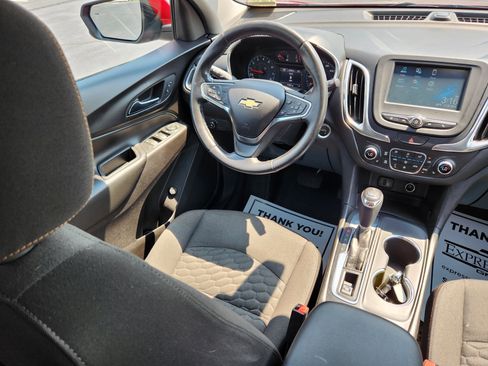 Used 2018 Chevrolet Equinox LT image 14