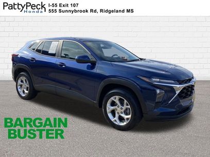 Used 2024 Chevrolet Trax LS w/ LS Convenience Package