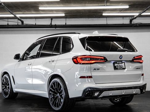Used 2023 BMW X5 sDrive40i w/ M Sport Package RWD image 3