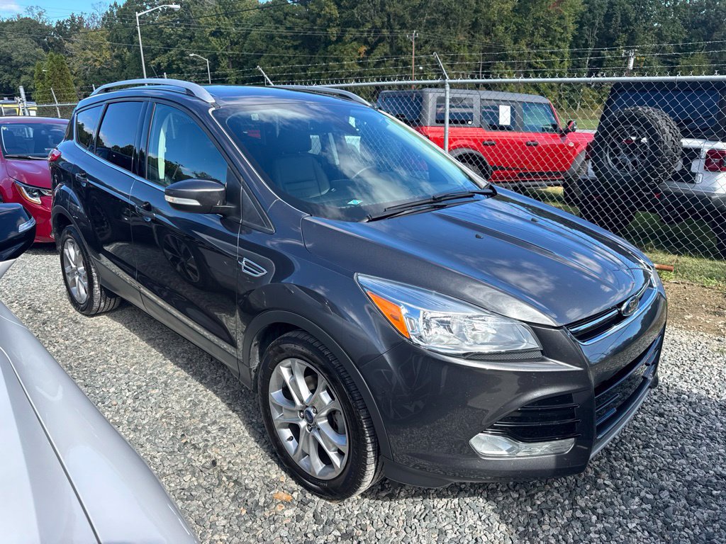 Used 2015 Ford Escape Titanium FWD image 2