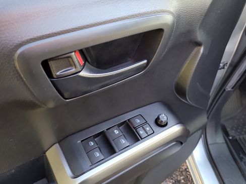 Used 2022 Toyota Tacoma SR5 image 17