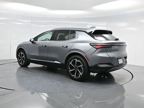 Used 2025 Chevrolet Equinox EV LT w/ Convenience Package image 6