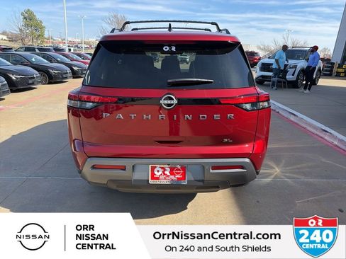 New 2026 Nissan Pathfinder SL FWD image 4