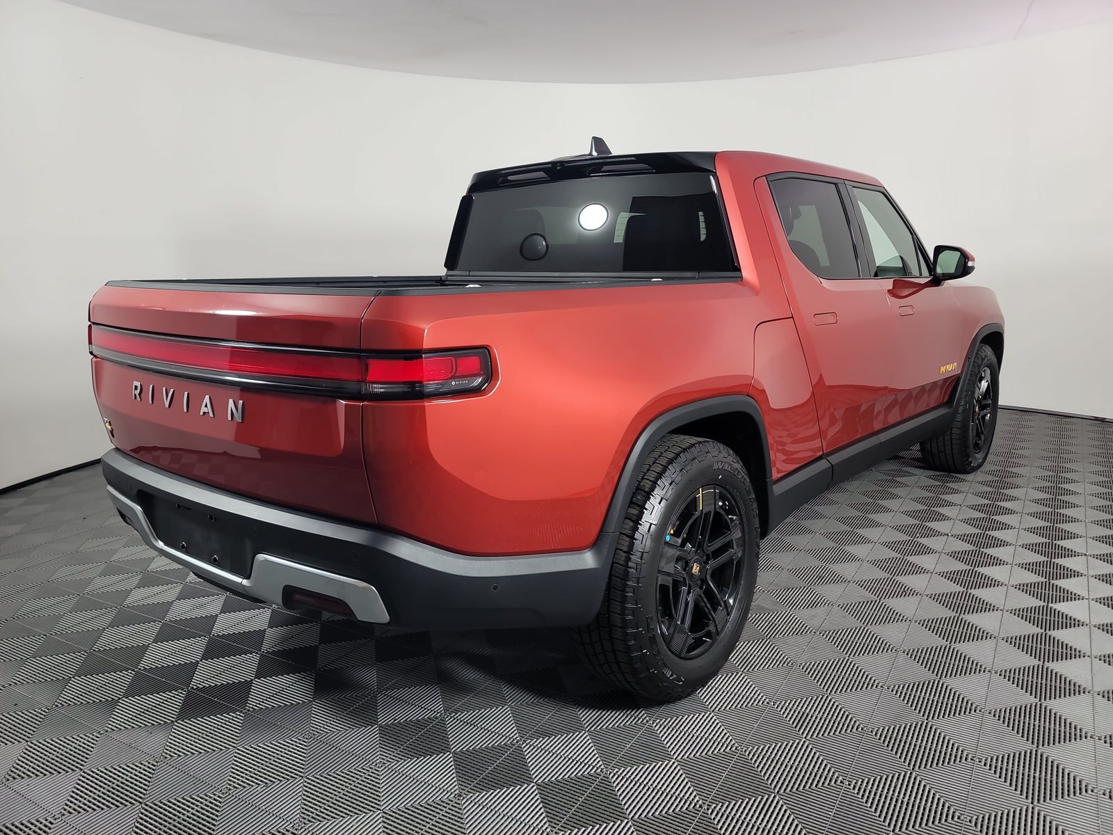 Used 2023 Rivian R1T Adventure Quad AWD/4WD image 5