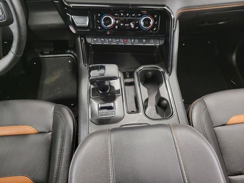 Used 2025 GMC Sierra 1500 AT4 w/ AT4 Premium Package image 16