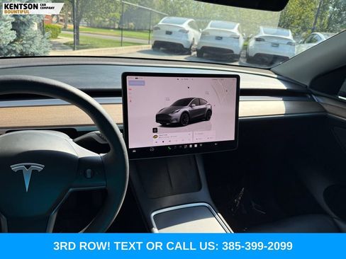 Used 2024 Tesla Model Y Long Range AWD/4WD image 16
