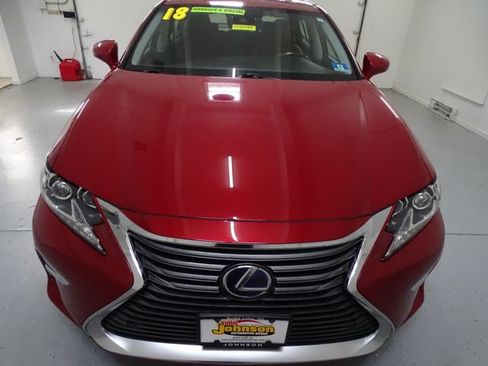 Used 2018 Lexus ES 300h FWD image 27