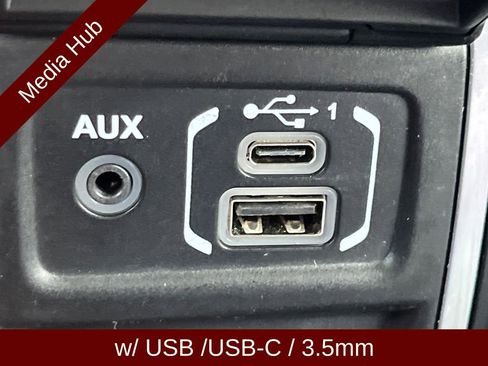 Used 2022 Jeep Wrangler Unlimited Sahara image 11