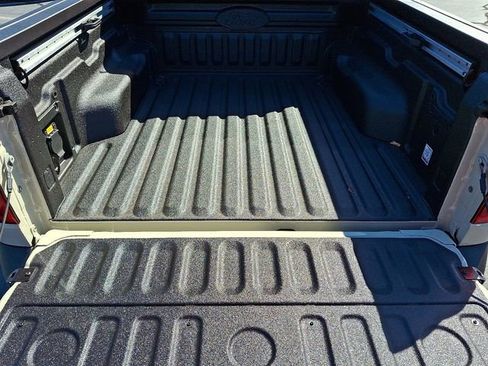 New 2025 Ford Maverick Lariat image 19