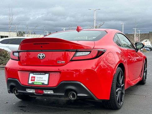 Certified 2023 Toyota GR86 Premium image 5