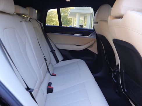 New 2025 BMW X4 xDrive30i w/ Premium Package image 21