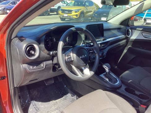 Certified 2024 Kia Forte LXS w/ LXS Technology Package FWD image 14