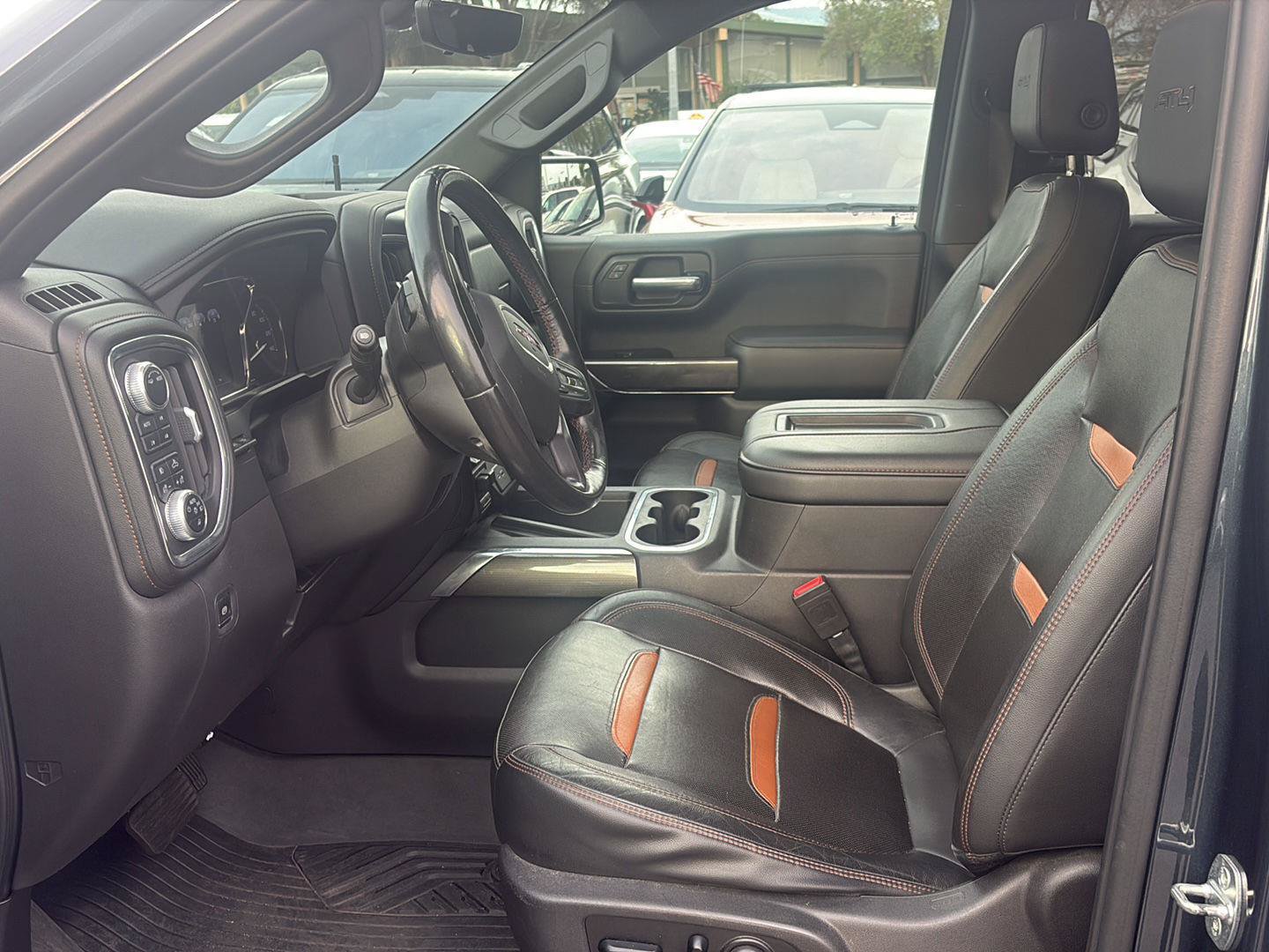 Used 2020 GMC Sierra 1500 AT4 w/ AT4 Premium Package AWD/4WD image 10