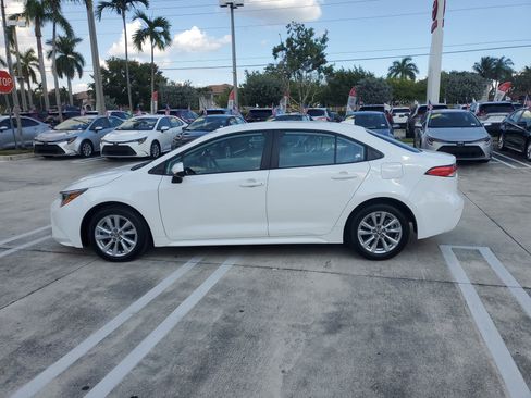 Certified 2023 Toyota Corolla LE image 7