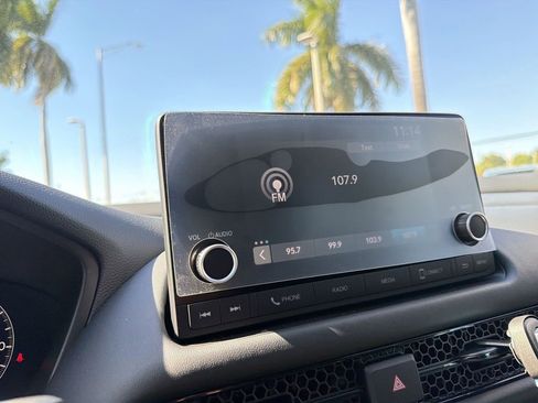 Certified 2025 Honda HR-V LX image 22