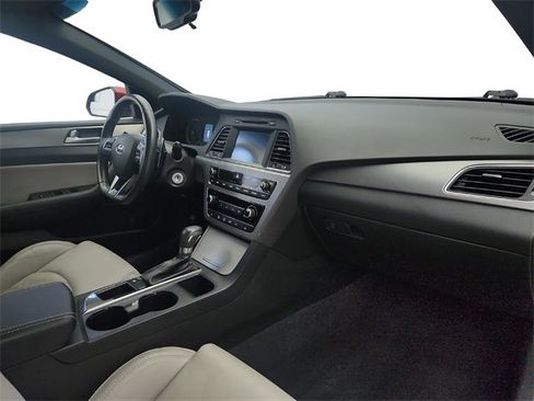 Used 2017 Hyundai Sonata Sport 2.0T w/ Winter Weather Package image 21