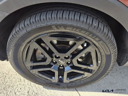 Used 2023 Kia Telluride SX X-Line image 10