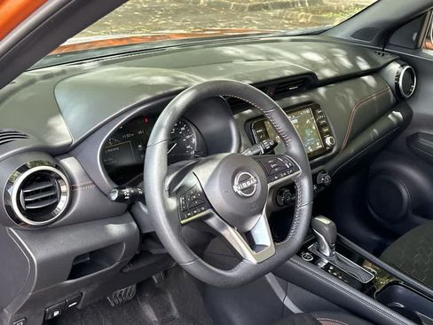 Used 2024 Nissan Kicks SR w/ Interior Electronics Package FWD image 13