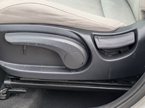 Used 2023 Kia Soul LX w/ Option Group 015 FWD image 19