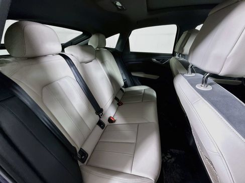 Certified 2023 Audi Q4 e-tron Premium Plus w/ Premium Plus AWD/4WD image 25