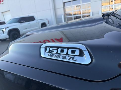 Used 2019 RAM 1500 Limited image 10