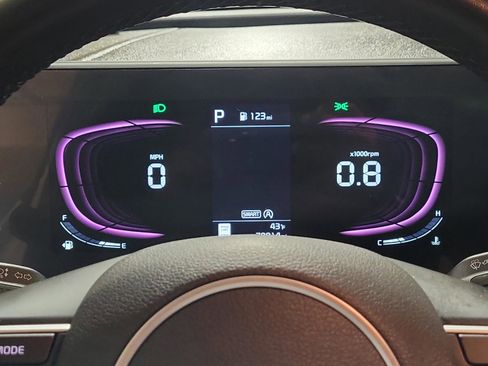 Used 2023 Kia Sportage EX image 12