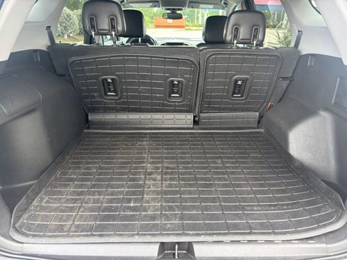 Used 2019 GMC Terrain SLT w/ Preferred Package FWD image 32