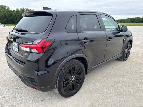 Used 2025 Mitsubishi Outlander Sport LE AWD/4WD image 6