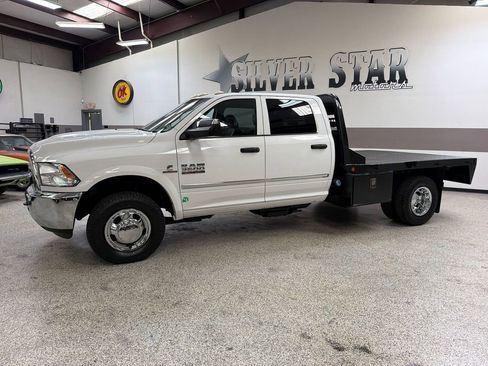 Used 2014 RAM 3500 Tradesman w/ Chrome Appearance Group AWD/4WD image 2