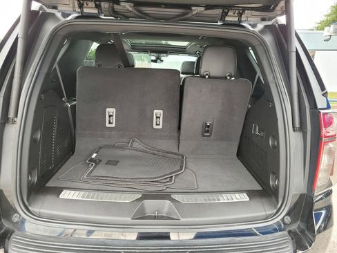 Used 2022 Chevrolet Tahoe High Country AWD/4WD image 13