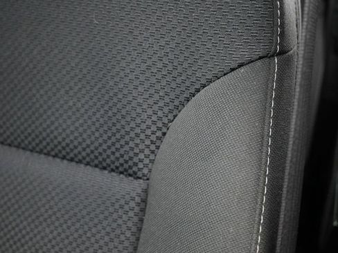 Used 2018 Chevrolet Silverado 1500 LT image 12