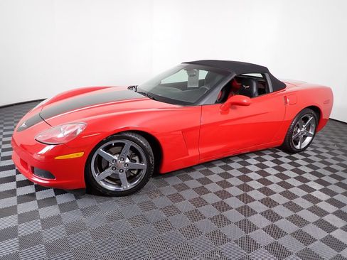 Used 2007 Chevrolet Corvette Convertible RWD image 10