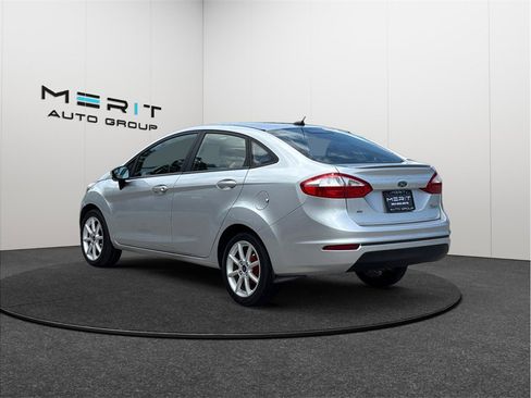 Used 2015 Ford Fiesta SE w/ Equipment Group 201A FWD image 7