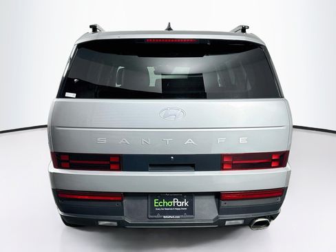 Used 2025 Hyundai Santa Fe SEL FWD image 7