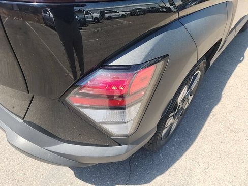 Used 2024 Hyundai Kona SEL FWD image 12
