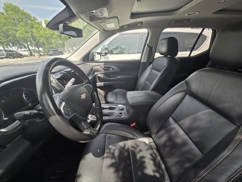 Used 2018 Chevrolet Traverse LT FWD image 9