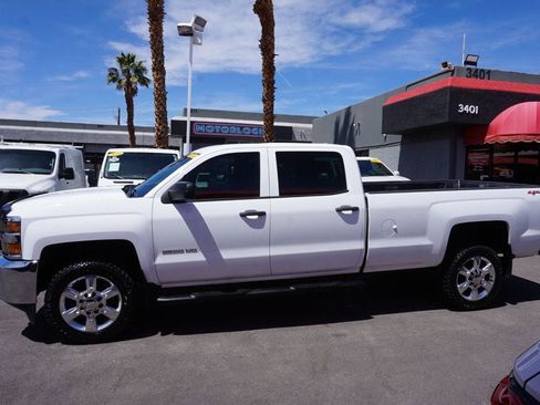 Used 2015 Chevrolet Silverado 2500 W/T AWD/4WD image 3