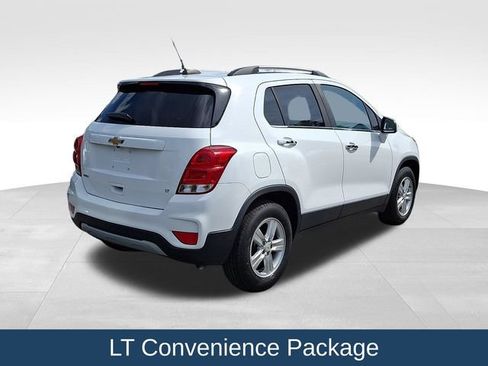 Used 2020 Chevrolet Trax LT w/ LT Convenience Package FWD image 7