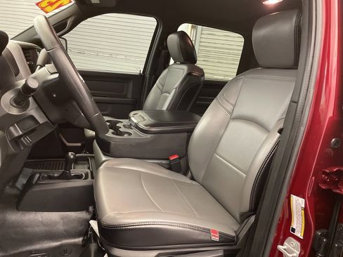 Used 2023 RAM 3500 Tradesman w/ Chrome Appearance Group image 20