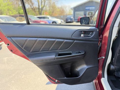 Used 2014 Subaru Crosstrek 2.0i Premium AWD/4WD image 34