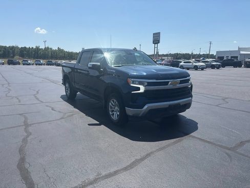 Used 2023 Chevrolet Silverado 1500 LT AWD/4WD image 7