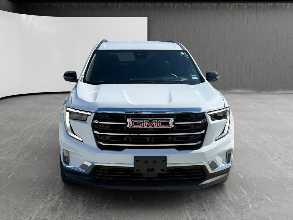 Used 2026 GMC Acadia Elevation w/ Elevation Premium Package FWD image 8
