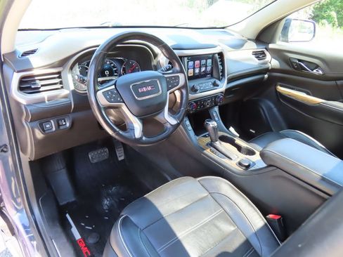 Used 2019 GMC Acadia Denali w/ Technology Package AWD/4WD image 28
