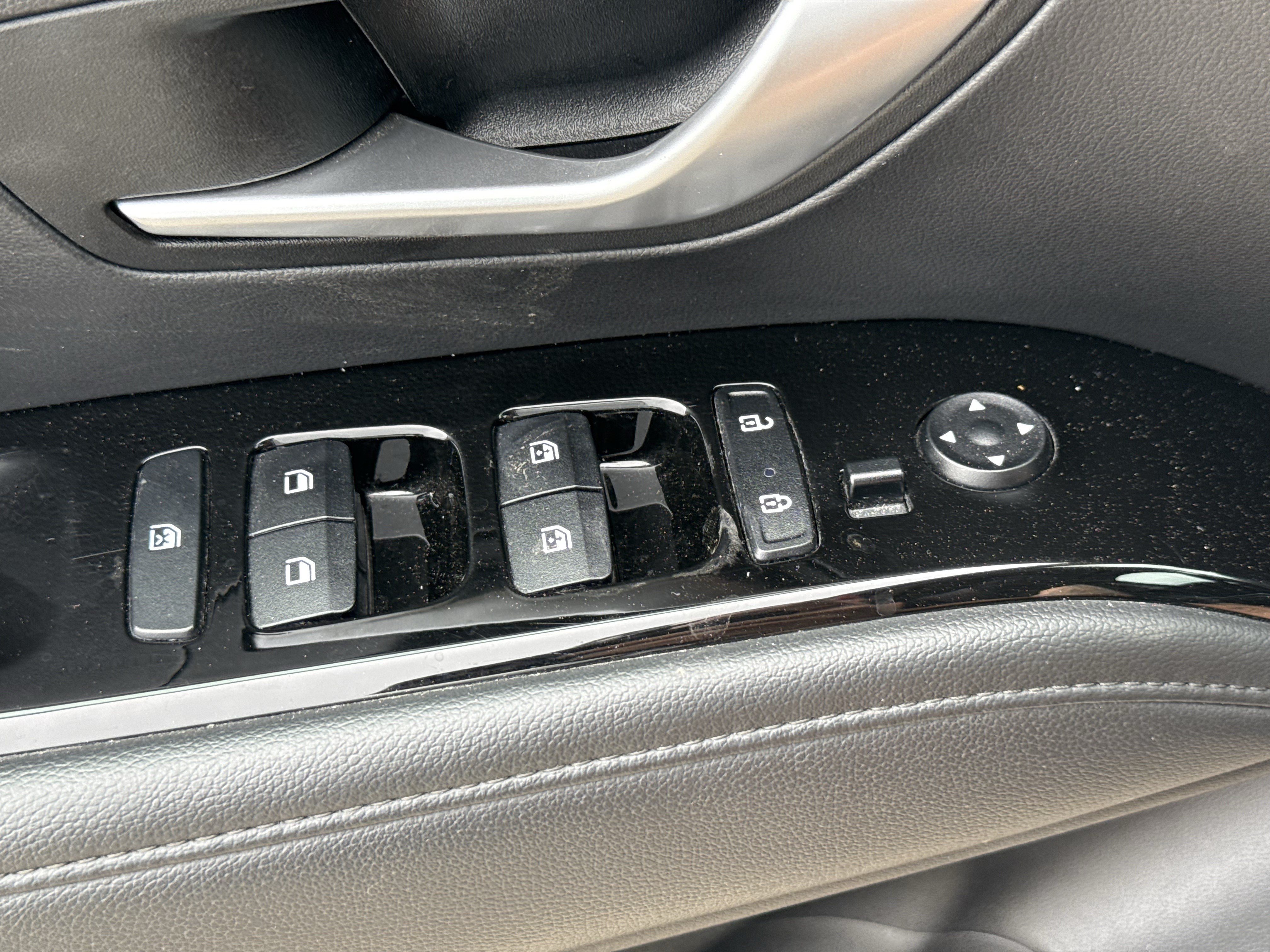Used 2024 Hyundai Tucson Limited AWD/4WD image 28